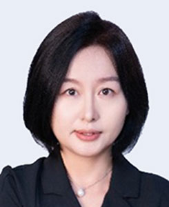 Guifang Jia